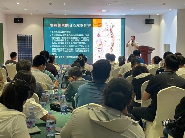 石家莊市新華區(qū)中醫(yī)適宜技術(shù)培訓(xùn)班第一期培訓(xùn)現(xiàn)場